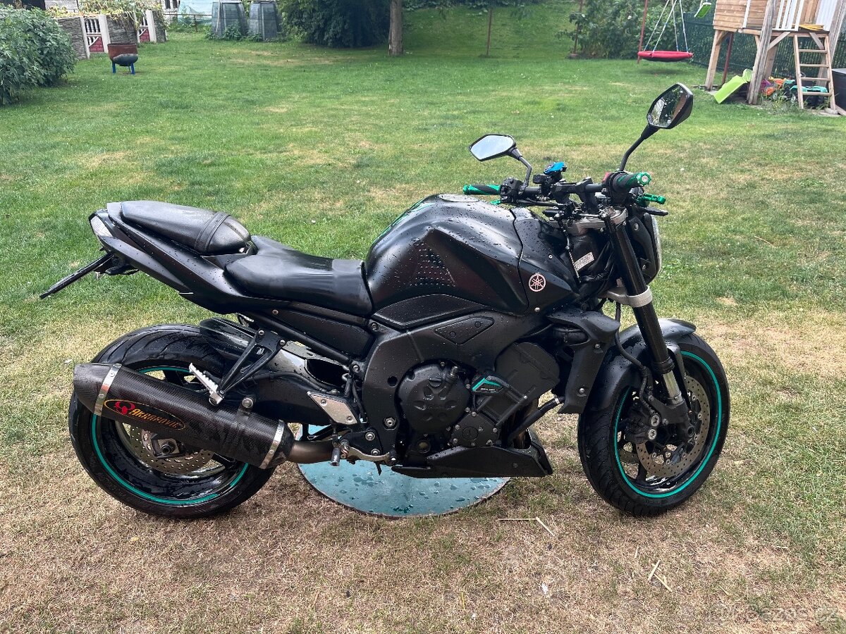 Yamaha FZ1 - 2