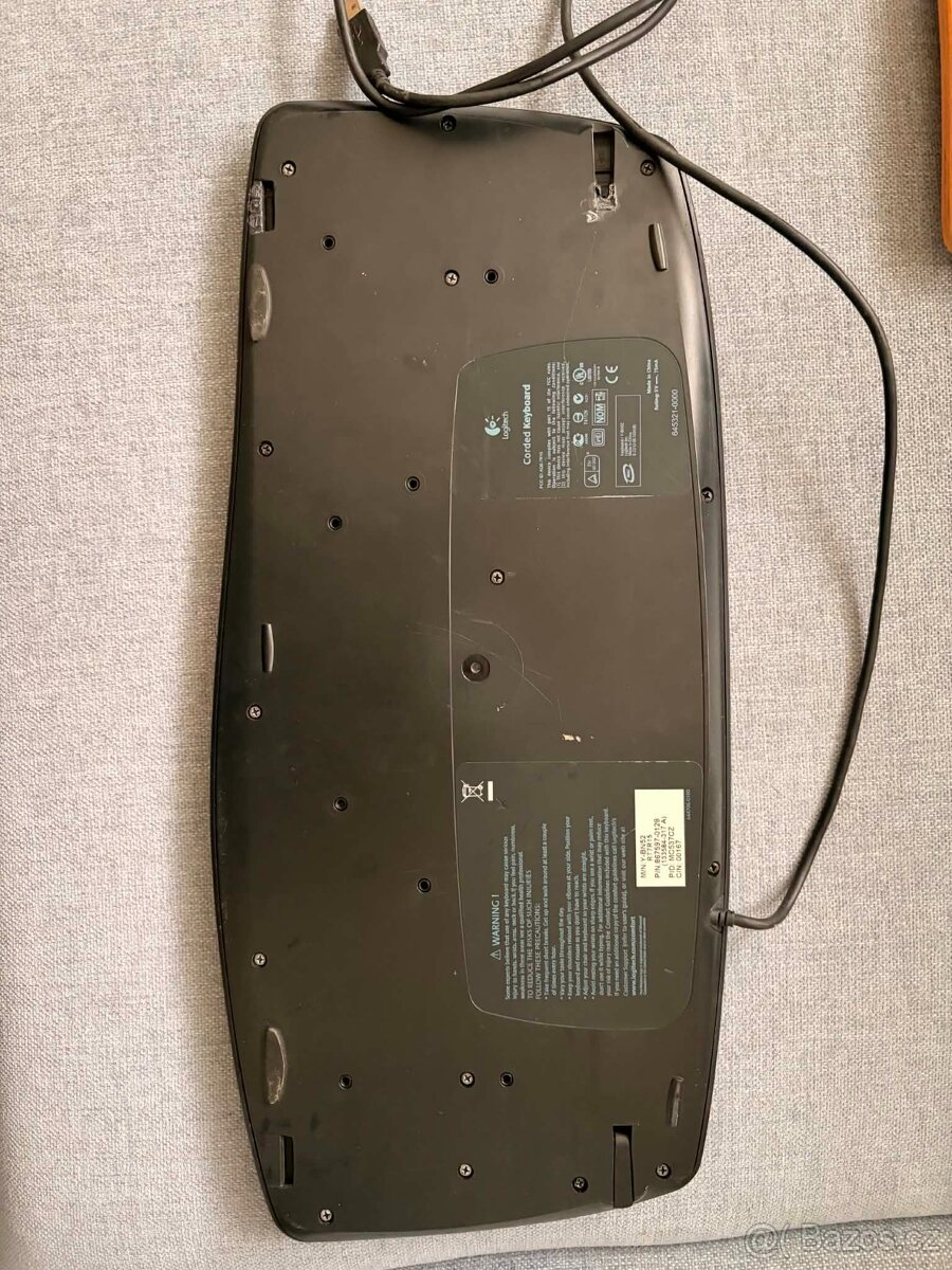 Klávesnice Logitech - 2