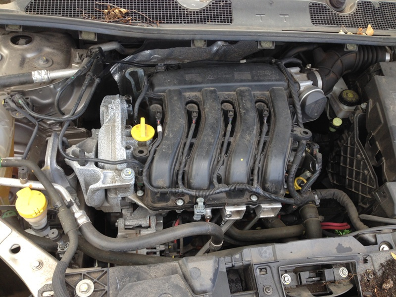 Renault Fluence 1,6 16V 81kW, 2012 TOP VYBAVA, jen DÍLY - 2