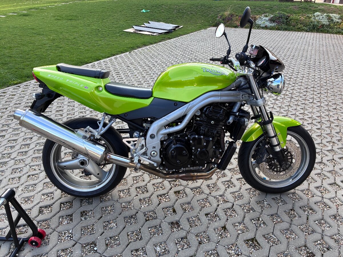 Triumph speed triple 955i - 2