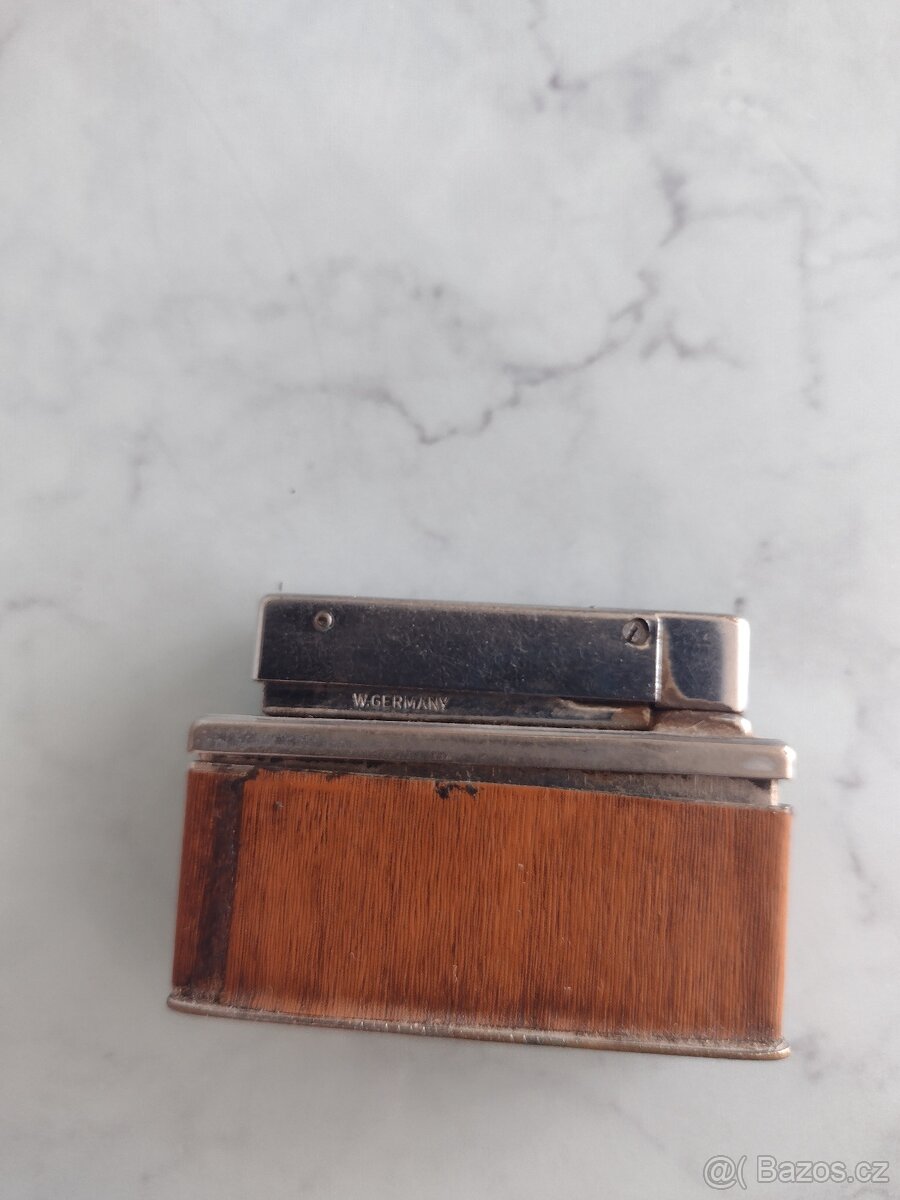 BENZÍNOVÝ ZAPALOVAČ - 2