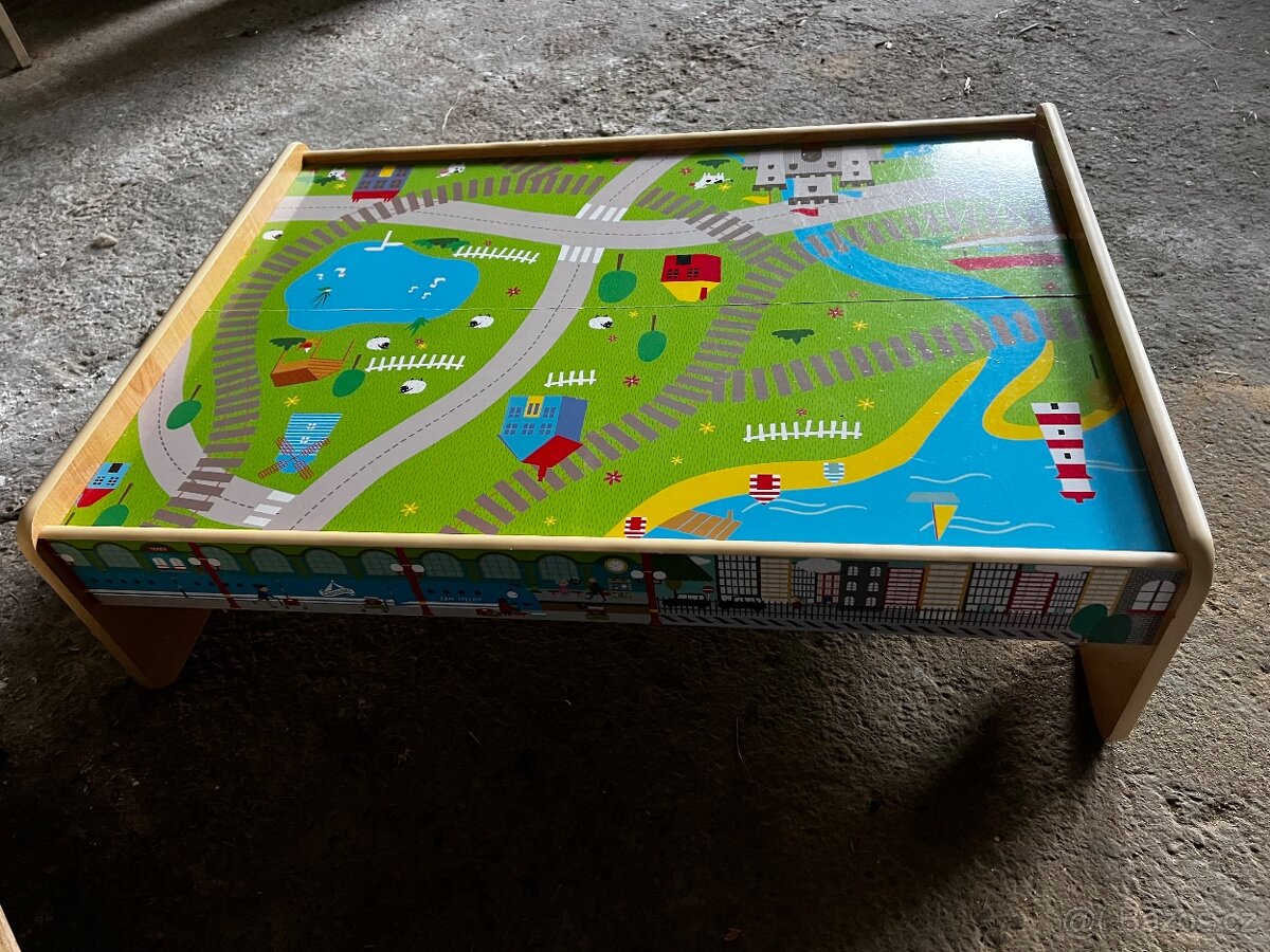 Dětský stoleček - 2