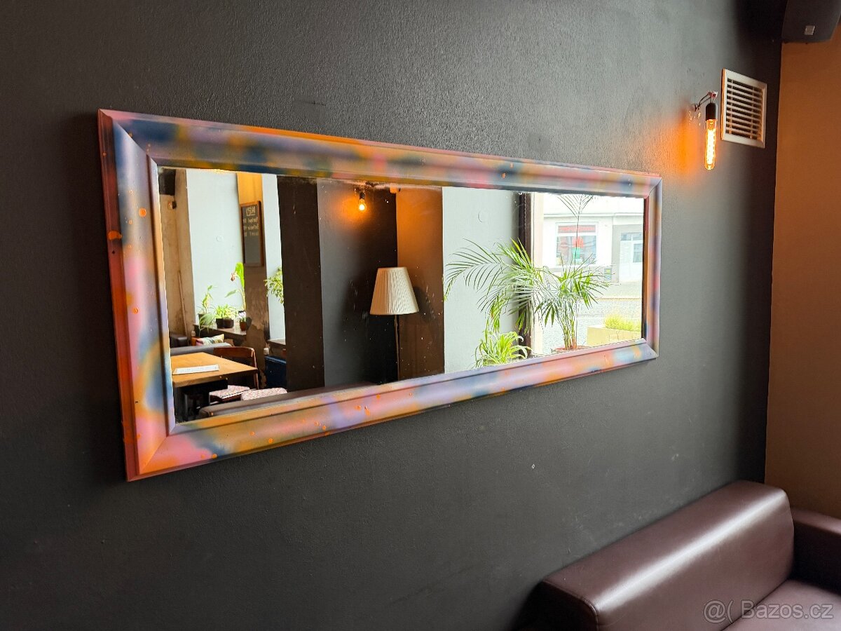 Barevné zrcadlo 132 x 61 - 2