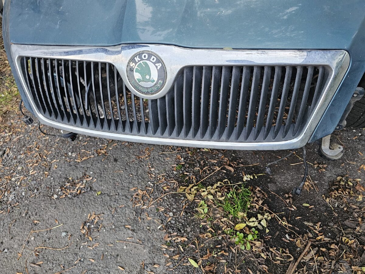 Přední nárazník a maska Škoda Octavia 2 - 2