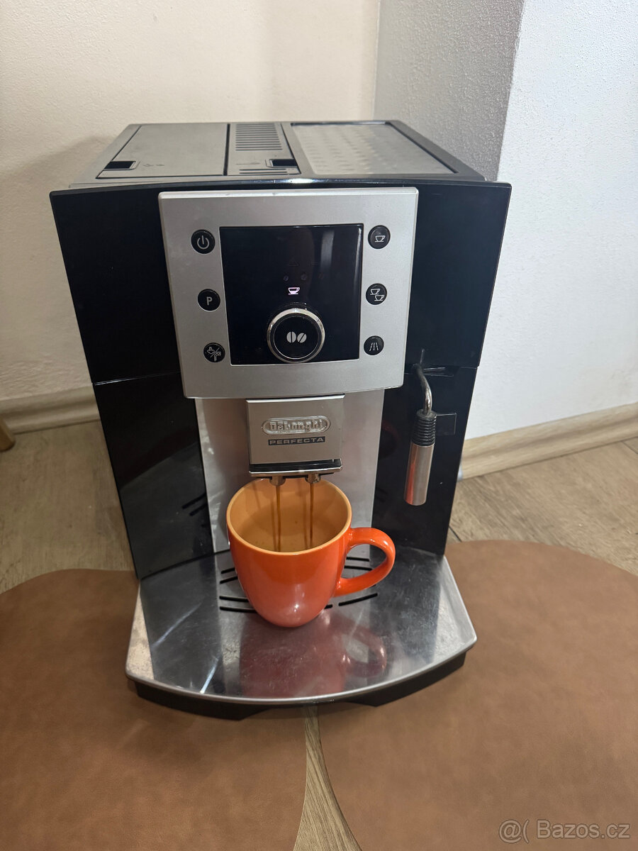 Delonghi perfecta automatický kávovar - 2