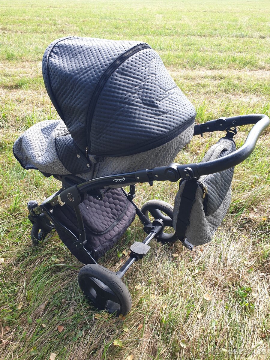 Prodám krásný kočárek Junama dvojkombinace - 2