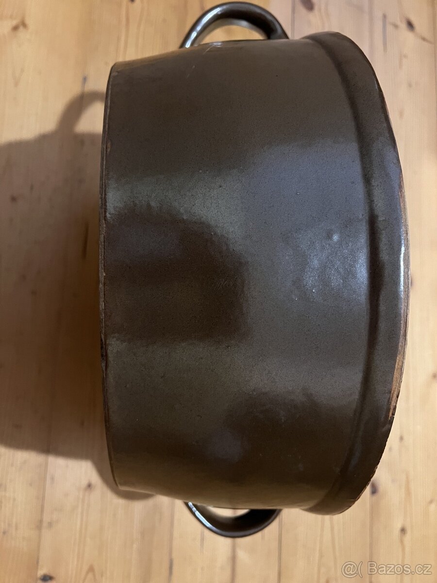 Starý keramický hrnec - 2