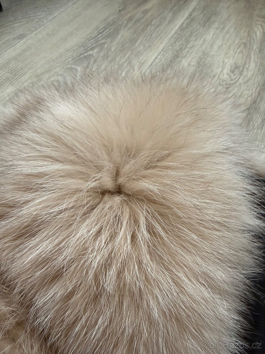 Foxy Fur by Sandra Štěpánek - 2