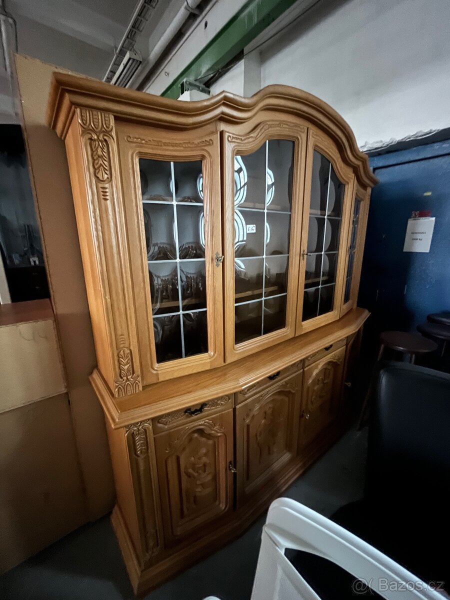 Vitrína - 2