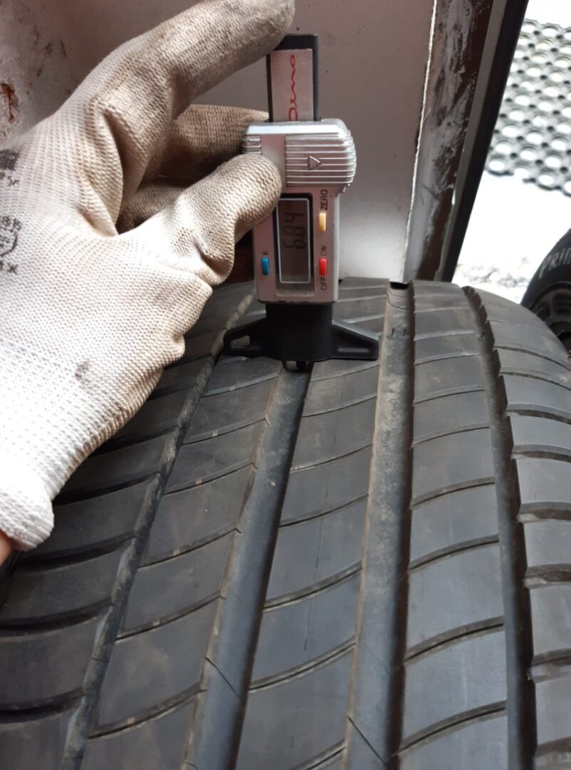 Letní pneu Michelin 215/65/17 - 2