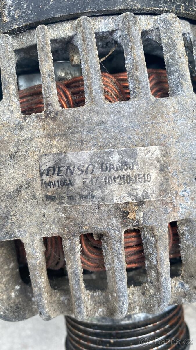 PRODÁM – alternátor DENSO 14V 105A - 2