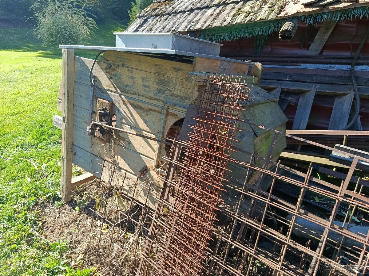 Mlátička třídička obilí - 2