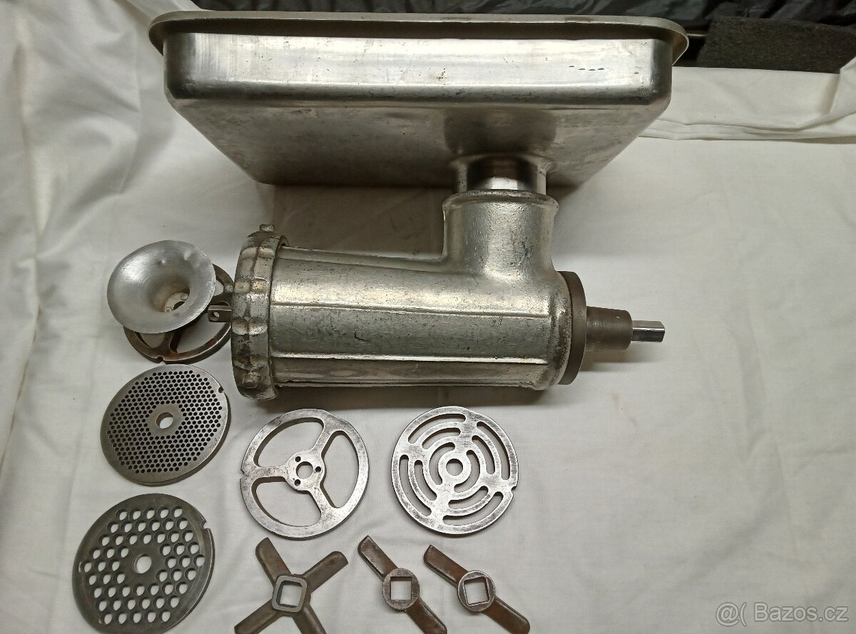 Mlýnek na maso alba Re 22 - 2