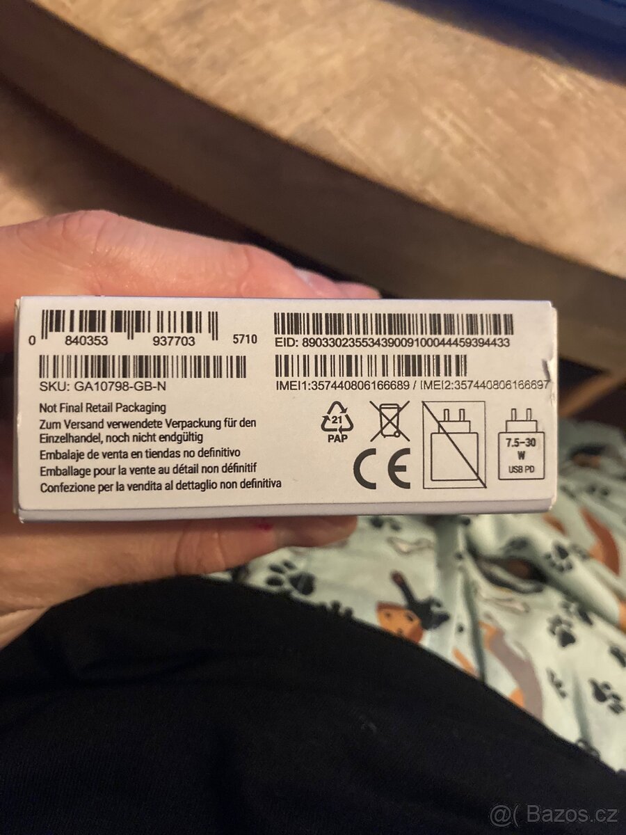 Google Pixel 10 Pro + přislušenství - 2