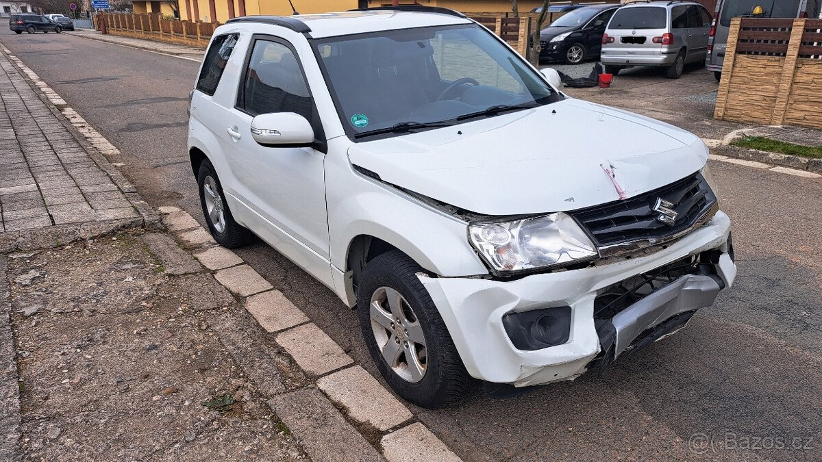 Suzuki Grand Vitara 2.4i Comfort 122kw, automat, 86000 km - 2