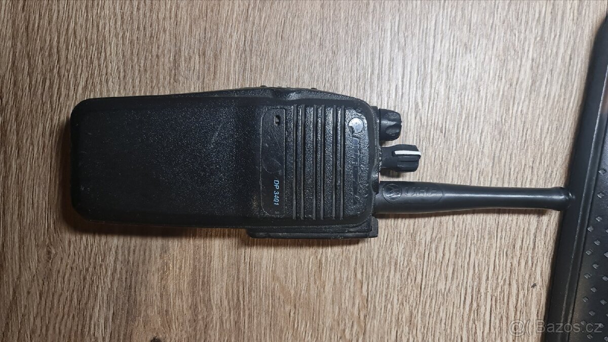 Motorola DP 3400/3401 UHF vysílačka radiostanice - 2