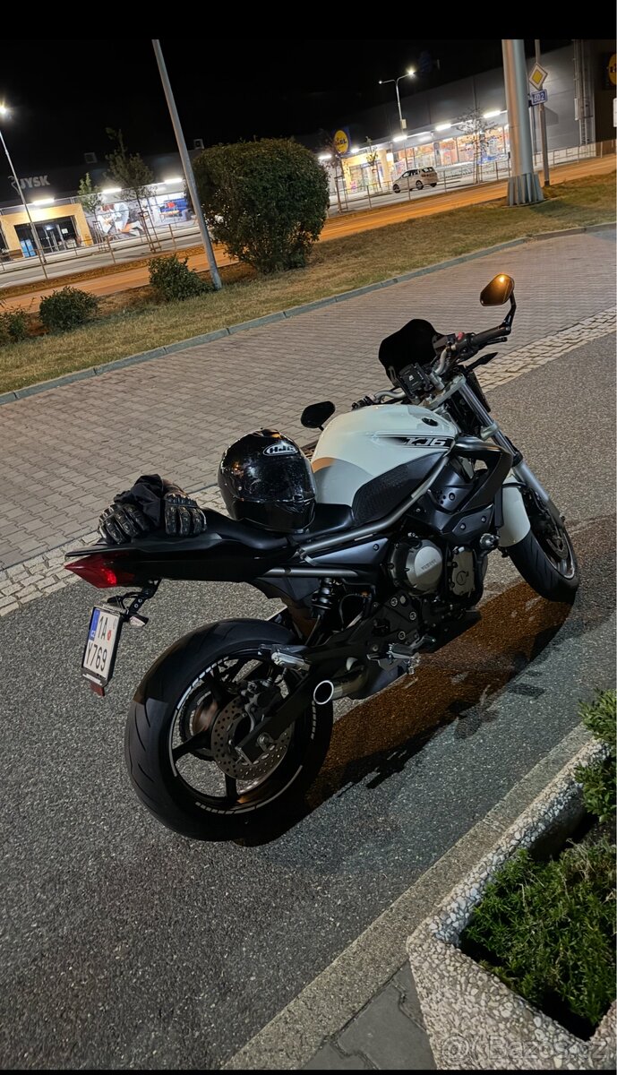 Yamaha xj6 - 2