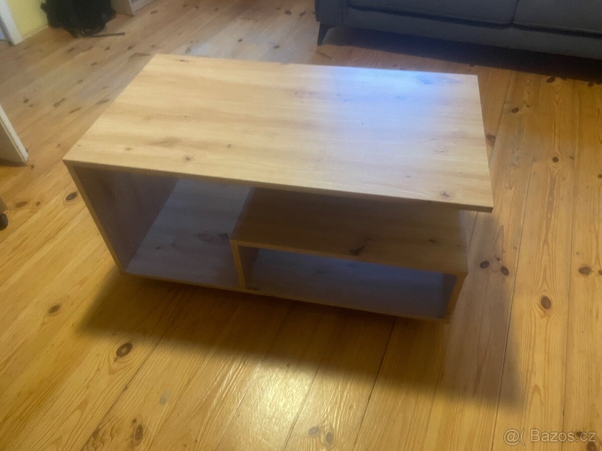 Maly stolek na kolečkach - 2