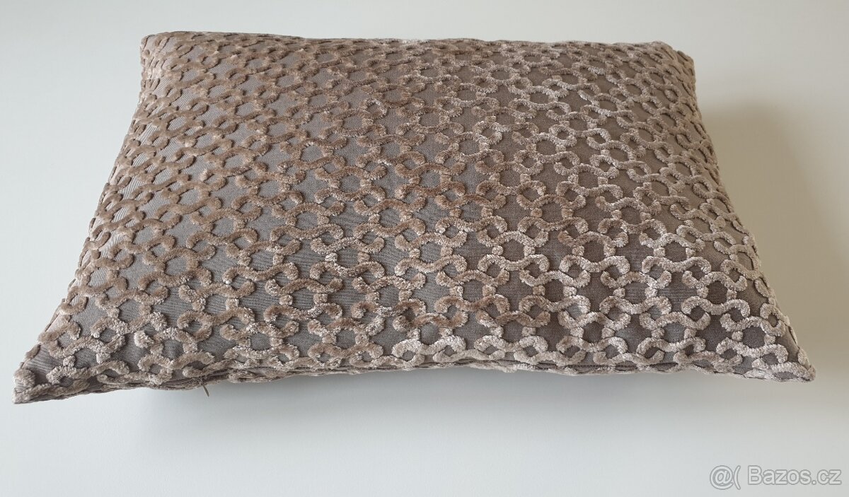 Luxusní polštář vč. výplně béžový - 2