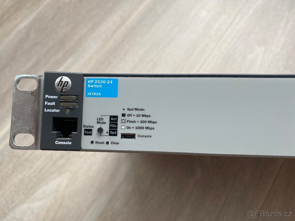 HP 2530-24 switch - 2