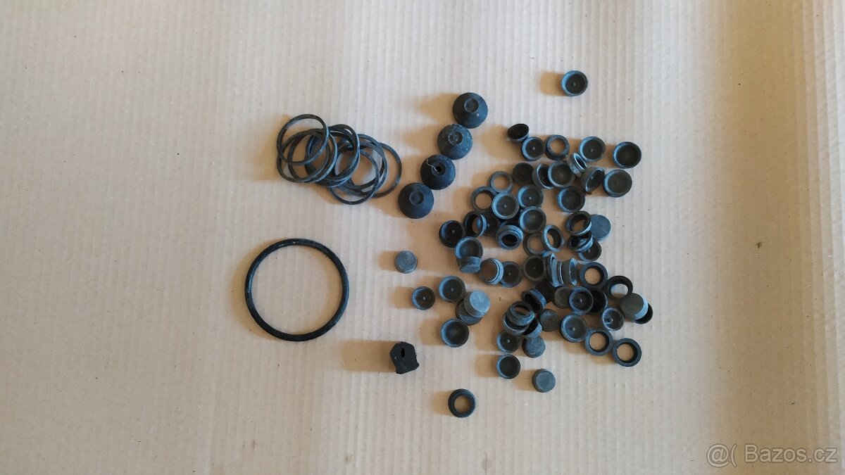 Škoda 100L náhradní díly - 2