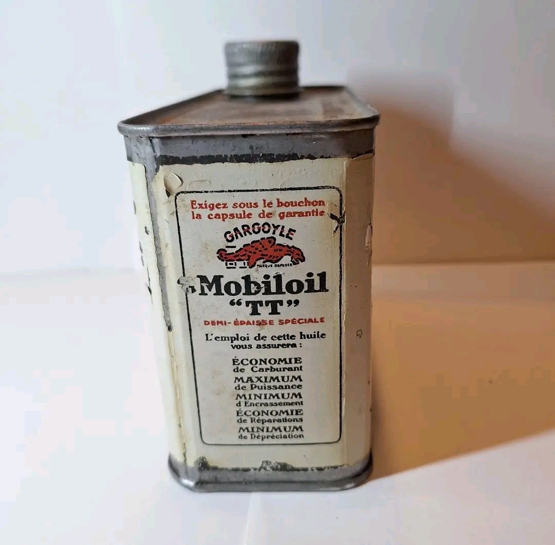 Staré plechovky od oleje - 2