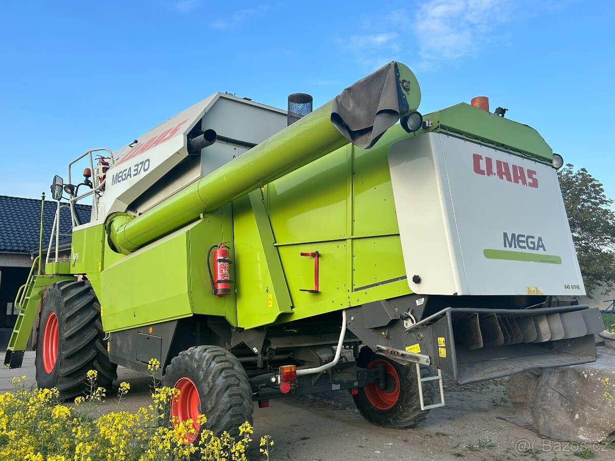 Sklízecí mlátička Kombajn Claas Mega 370 - 2