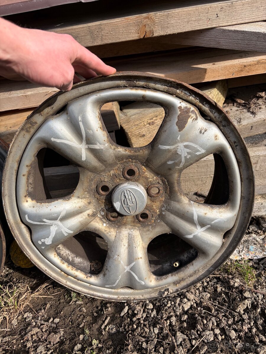 SUBARU ORIGINÁL KOLA R16 - 2