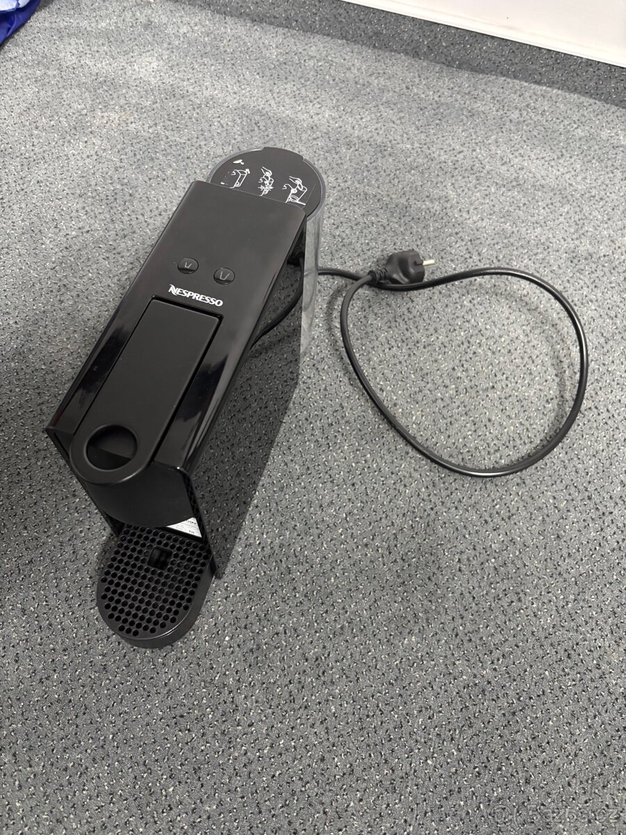 Nespresso Essenza mini black/černý - 2