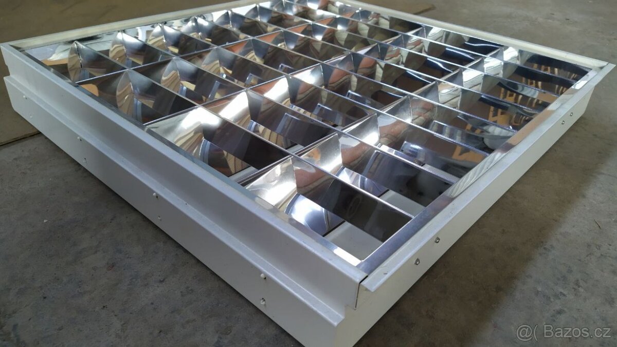 Reflektorové světla i na strop 60x60 cm - 2