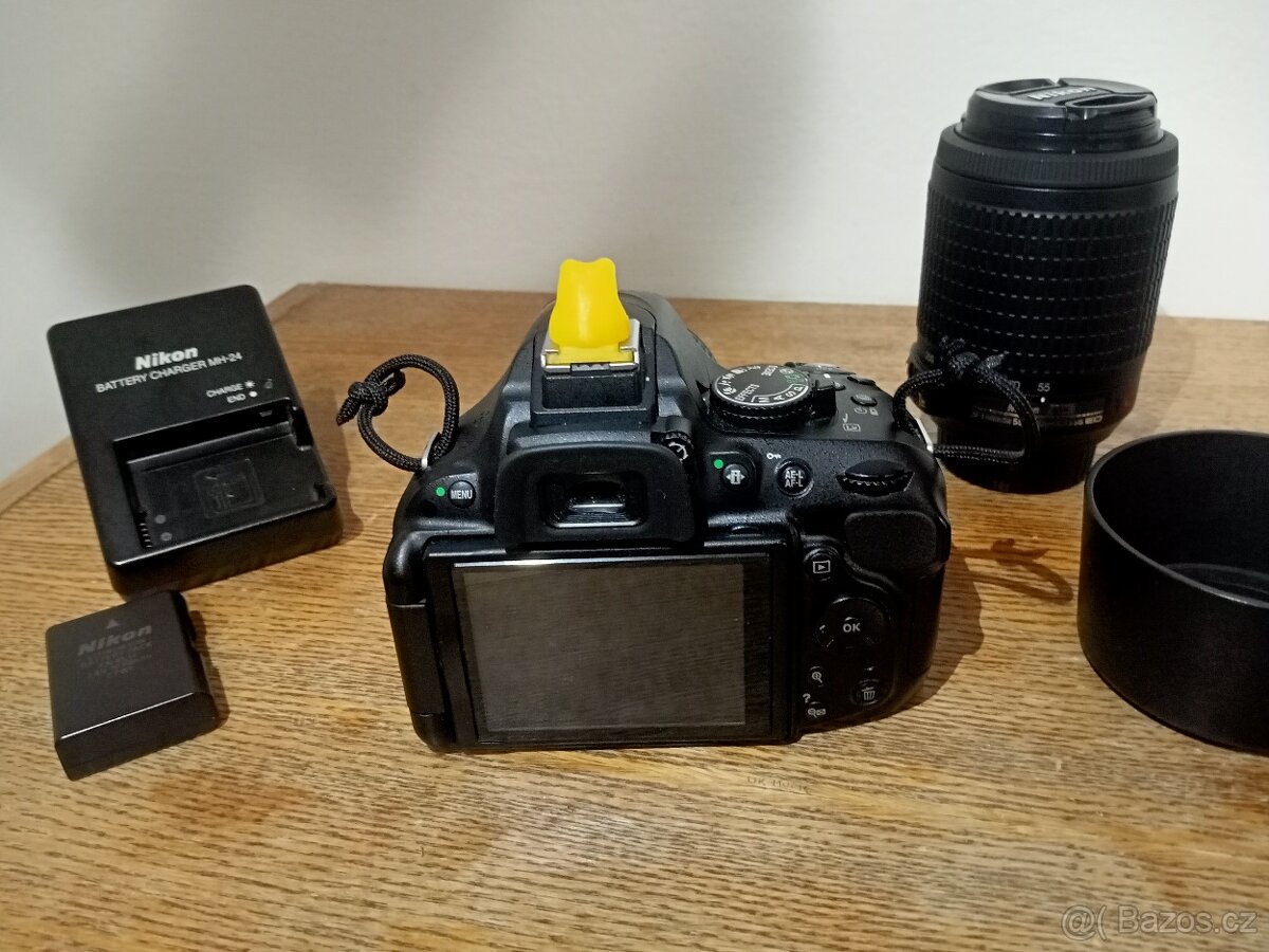 Nikon d5200 a objektivy 18-55mm f3,5-5,6 a 55-200mm f4-5,6. - 2