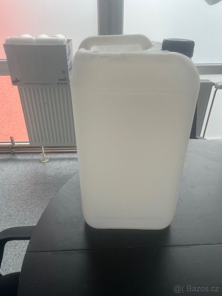 Plastové kanystry 25 l - 2