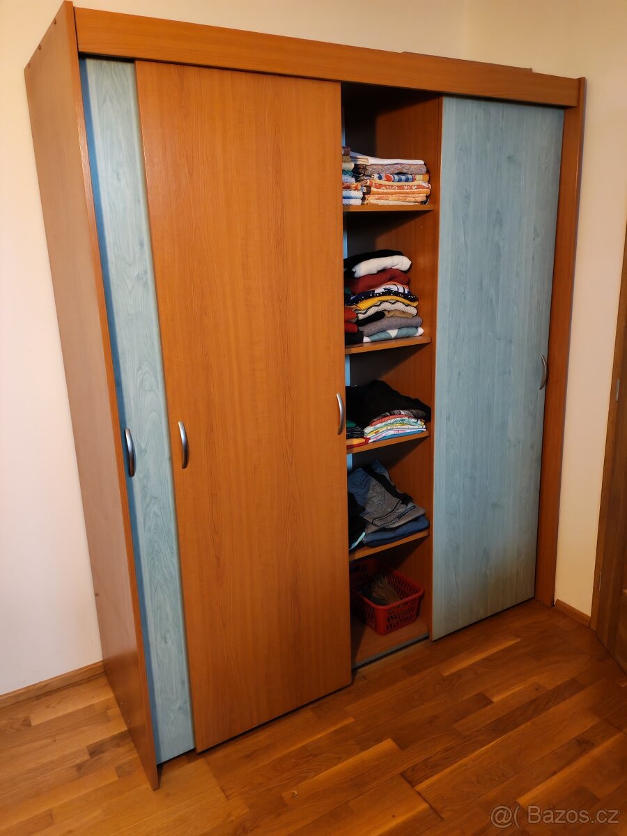 Prodáme studentský pokoj - 2