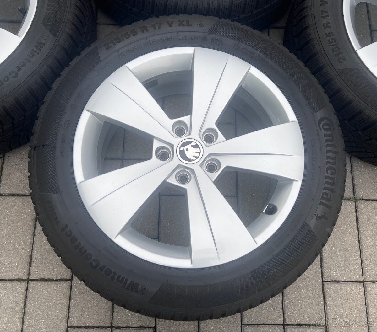 Superb - 17" Triton + zimní 215/55 R17 Continental 7mm - 2