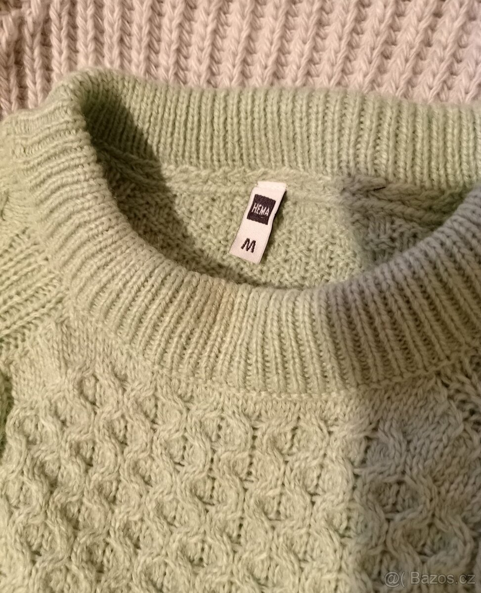 Svetr vel. M-L - 2