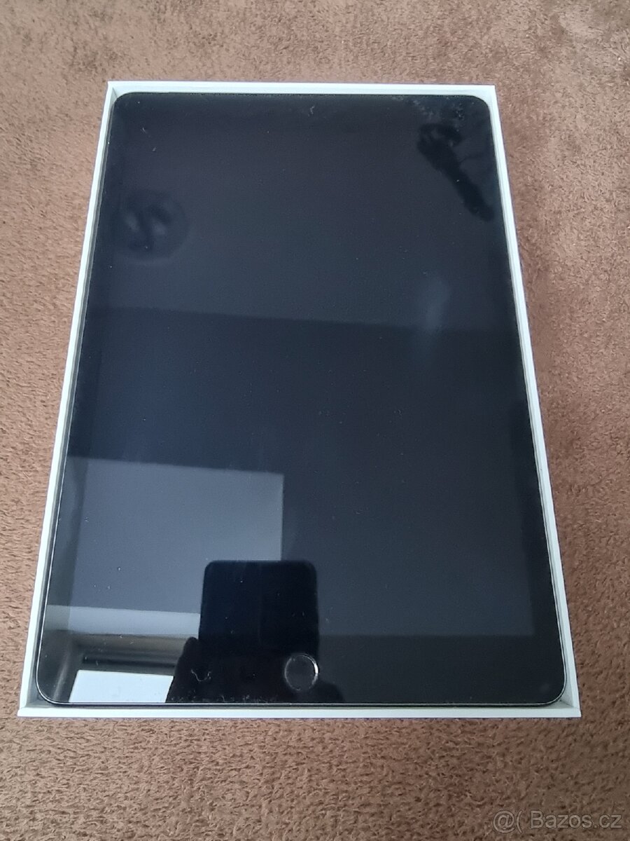 iPad 9 (2021) 64GB Wi-Fi + Cellular – TOP stav - 2