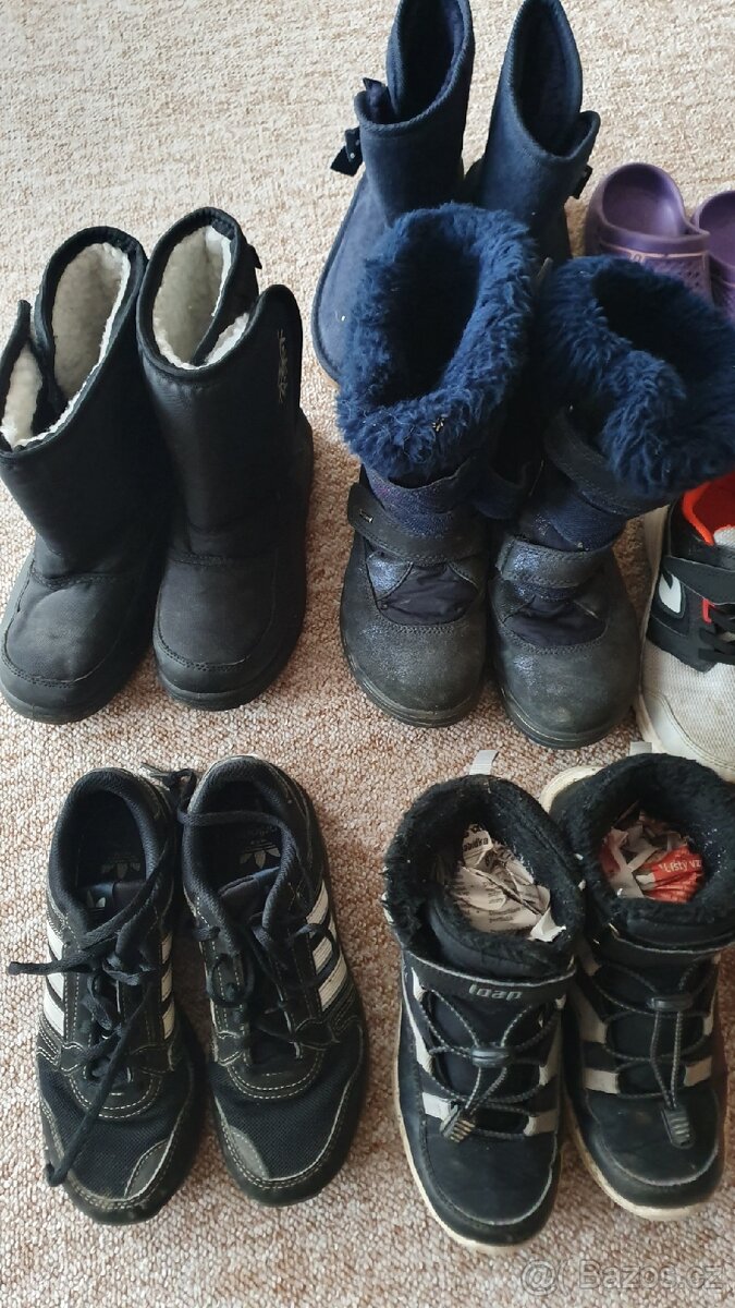 Prodám 14x dívčí boty vel 30. až 33. - 2