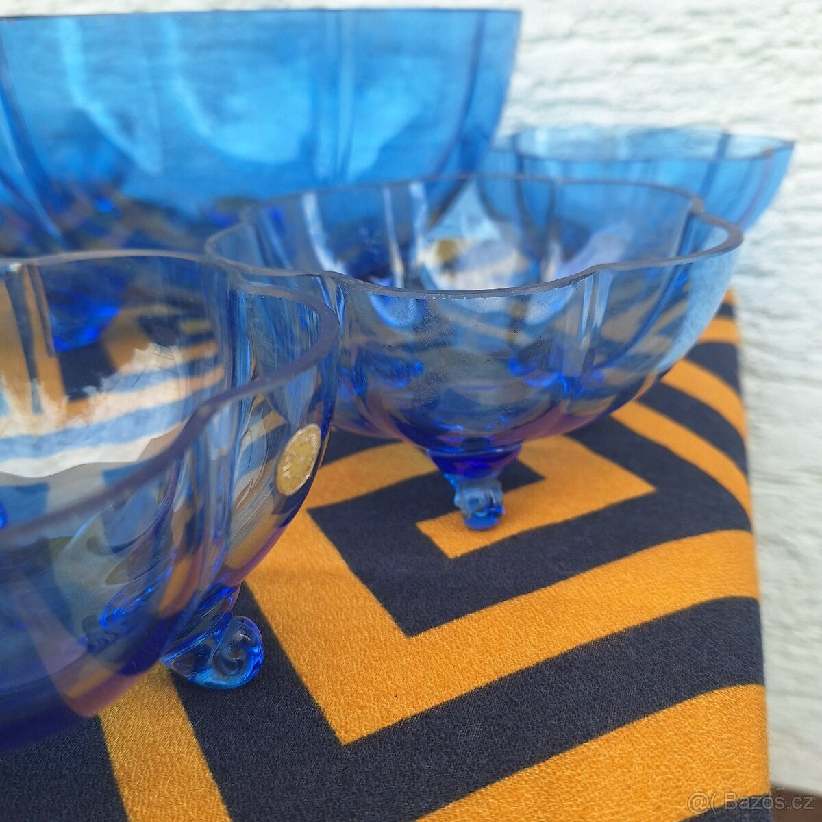Misky z modrého skla - 2