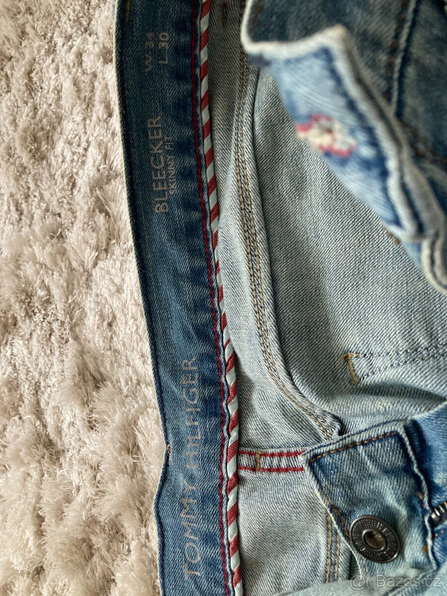 Tommy HILFIGER w34 L30 pc 1850,- Kč - 2