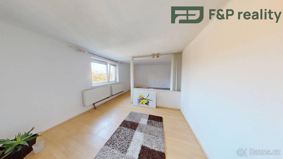 Prodej bytu, 3kk, 90 m2, Žleby - 2