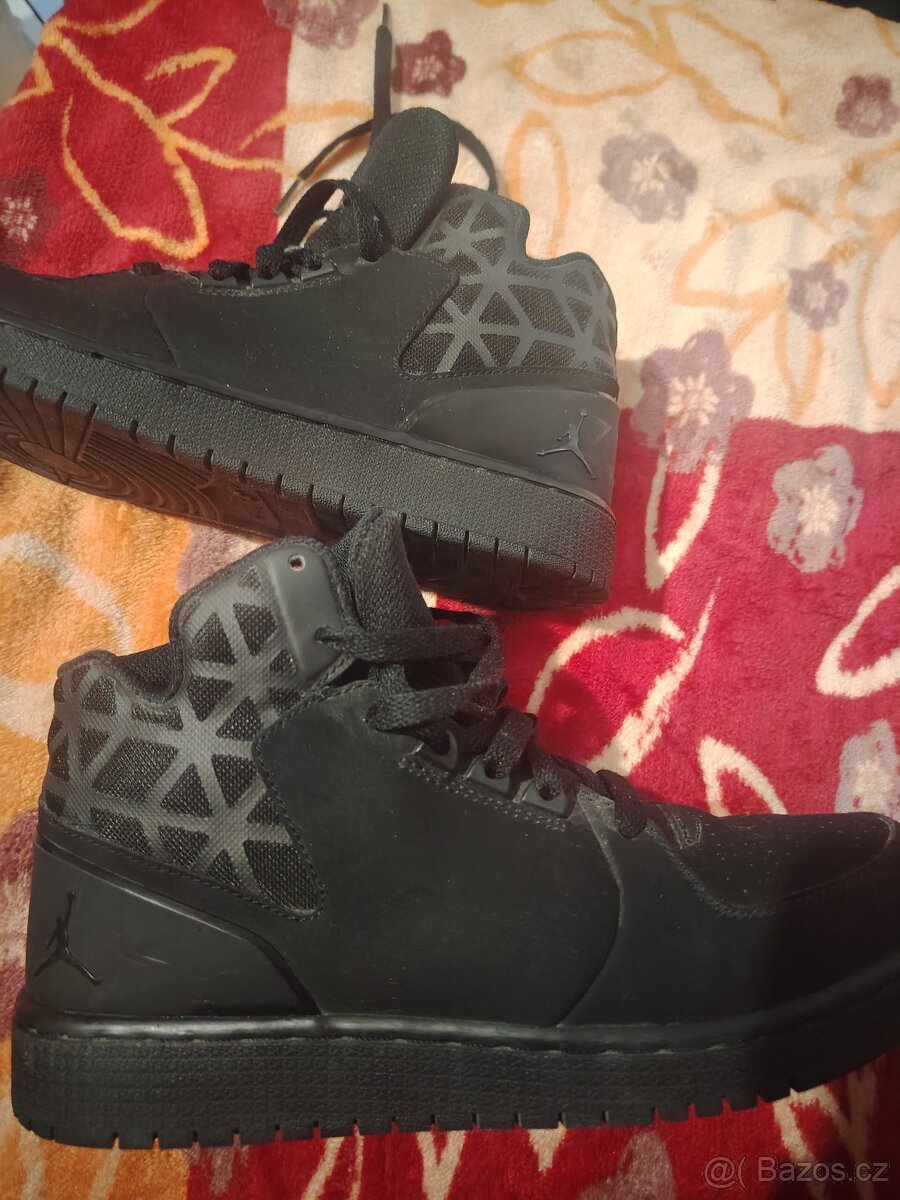 Pánské Jordan vel.39 - 2