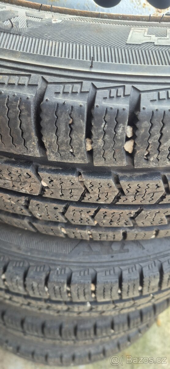 Vw t4 pneu 195/70/15C - 2