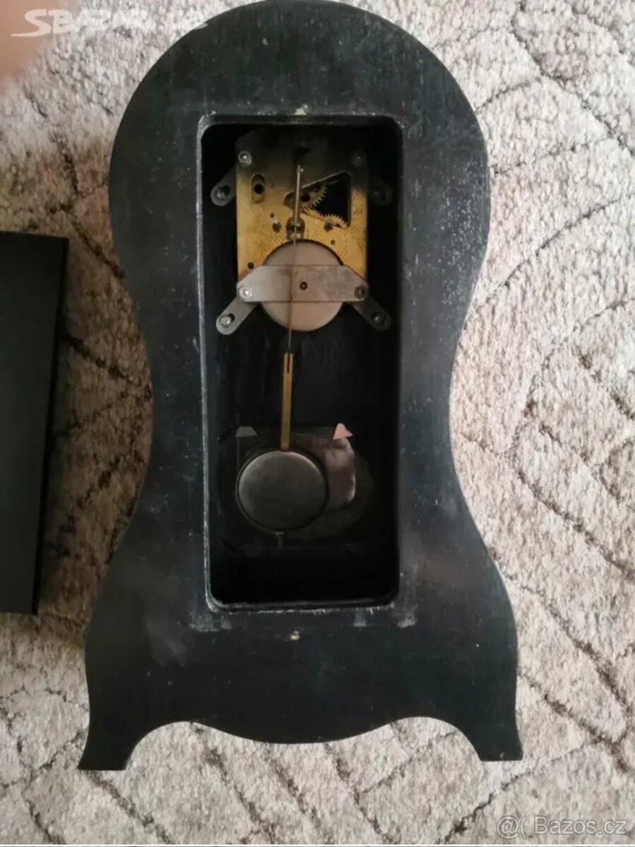 HODINY KYVADLOVÉ - 2