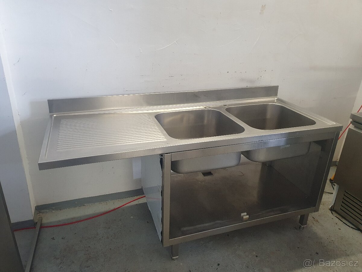 Nerezový dvoudřez - 2