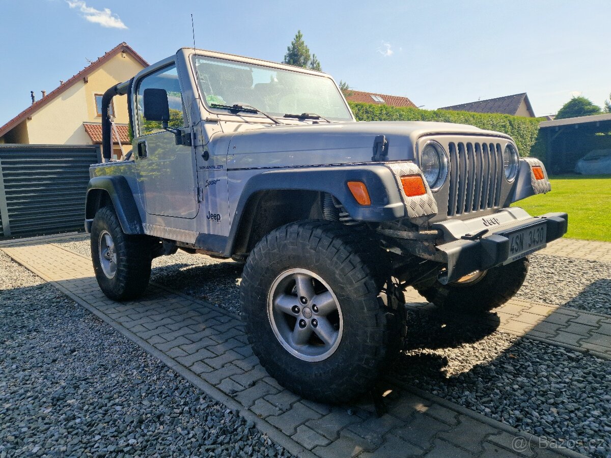 Jeep Wrangler TJ 2.5 benzin 4x4 - evropská verze -