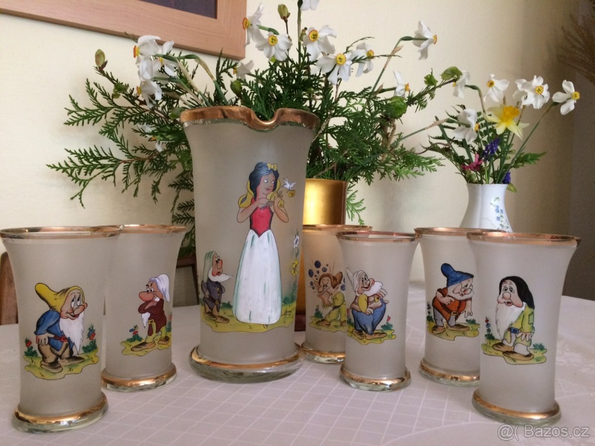 Nabízím skleněnou "pohádkovou sadu" z dědictví - 2