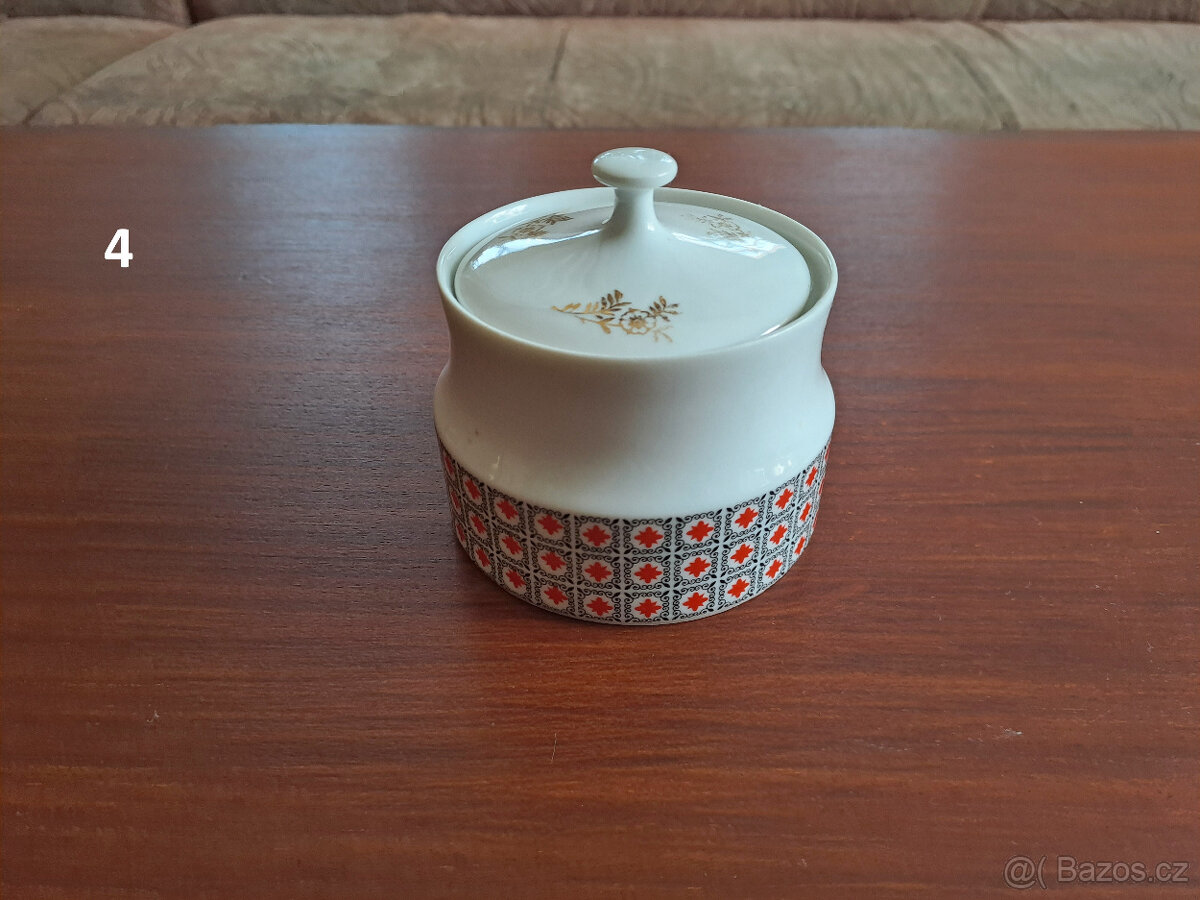 Prodám starší sklo a porcelán - 2