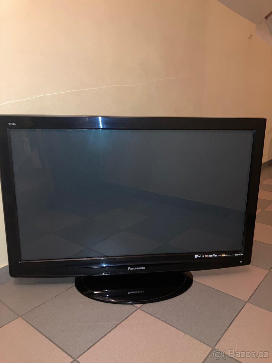 Plně funkční plazma televize 42" Panasonic VIERA TX-P42U10E - 2