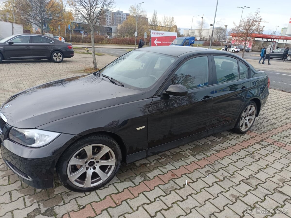 BMW Řada 3, BMW 318D - 2