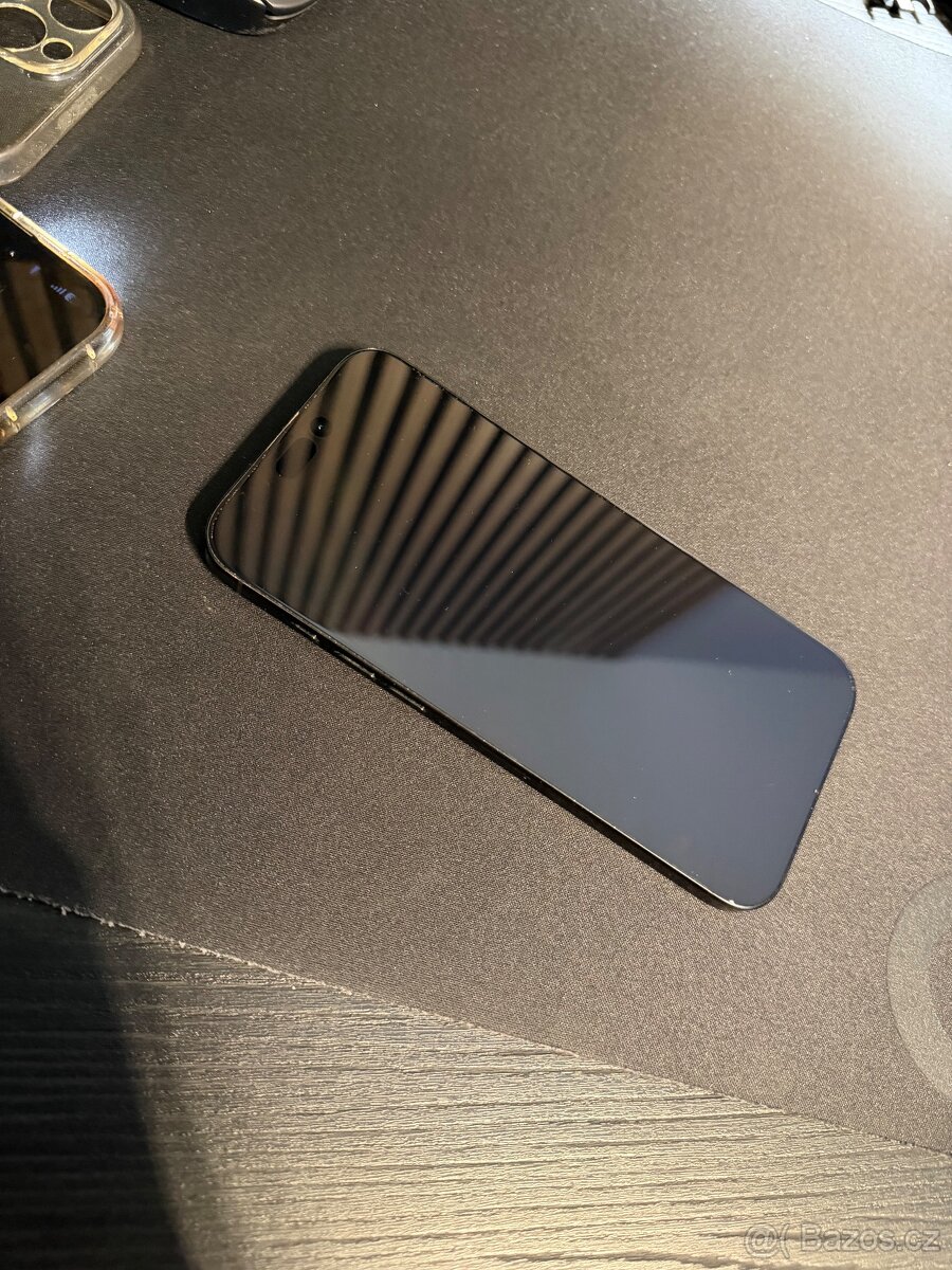 Prodam Iphone 16 Pro Max - 2